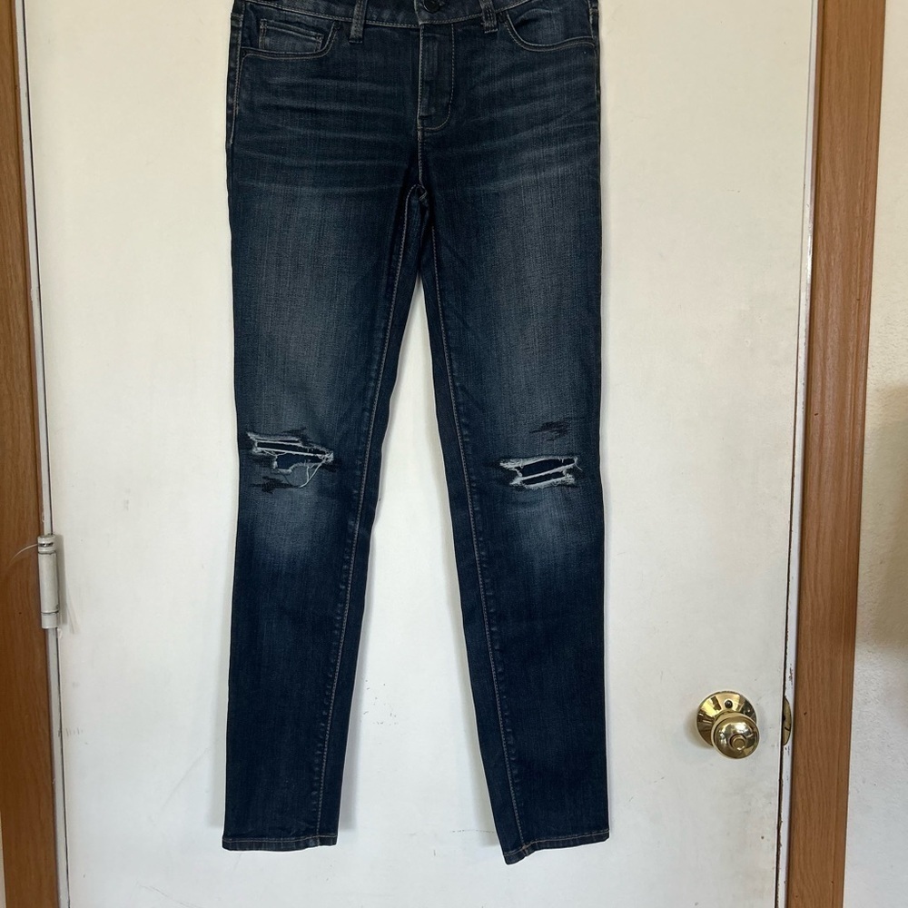 White house black market, the skimmer size 0 dark wash denim - Picture 4 of 12